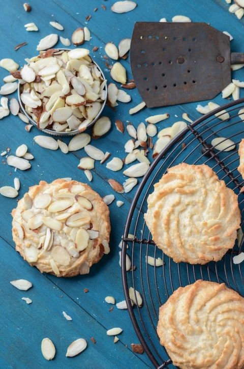 The Ultimate Almond Meal Cookies: Chewy, Gluten-Free & Vegan Options